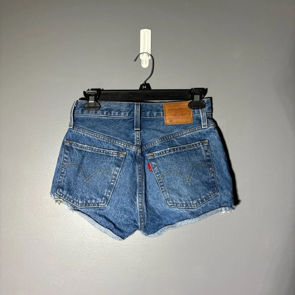 Levis good used
